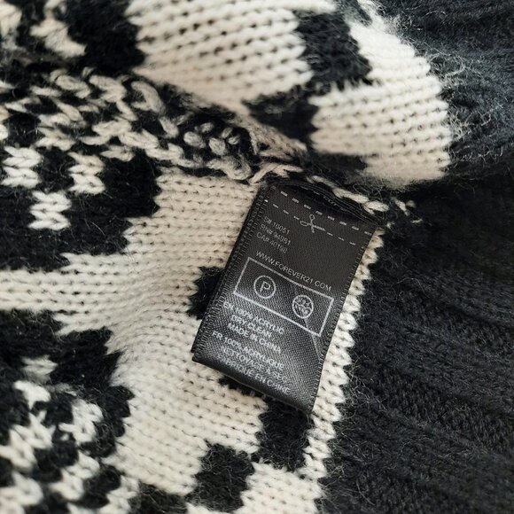 Short sleeve winter sweater - Forever 21 brand - Picture 9 of 10